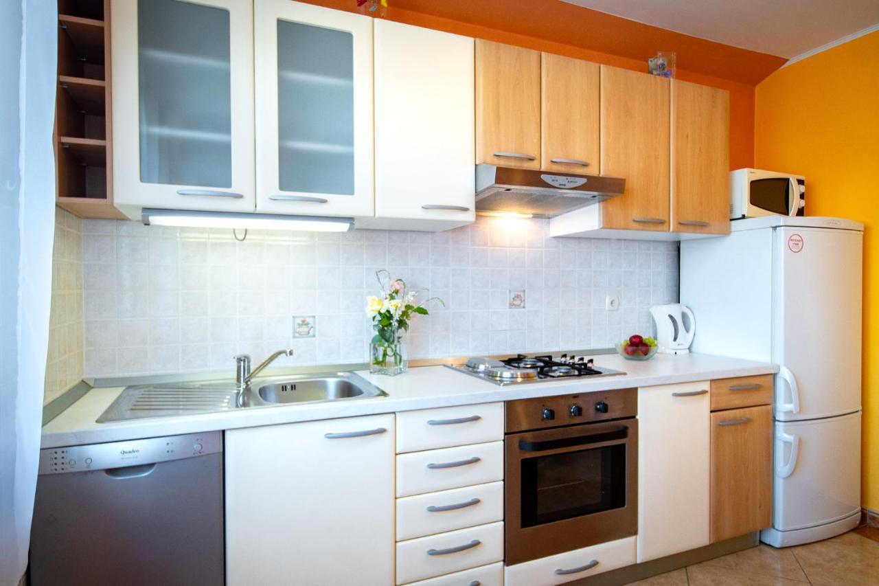 Kastell Apartments Lopar Exterior foto